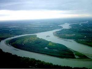 На реке Обь затонул катер с журналистами