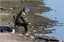 В Брянском районе прошли соревнования между слепыми рыболовами