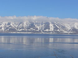 Озеро Севан в Армении на грани гибели
