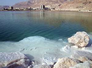 Невероятные ливни "оживили" Мертвое море