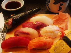 В США утихает паника среди любителей суши: уровень ртути в рыбе в пределах нормы.