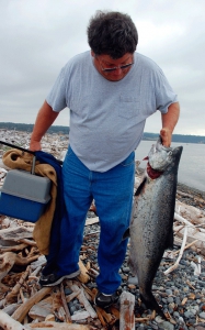 Смерть во время рыбалки: Поймать лосося и умереть