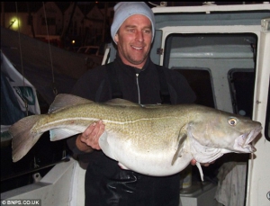 Рекорды рыбалки: Английский рыбак побил рекорд отца