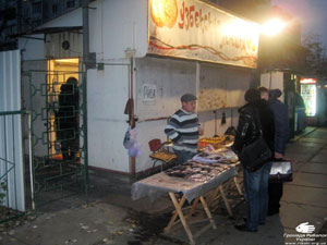 В Киеве проведен рейд по местам нелегальных продаж рыбы