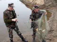 В Одесской области поймали браконьера на озере