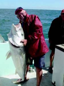 Австралийский рыболов (Aussie Al) поймал Царь-рыбу весом 36 килограммов.